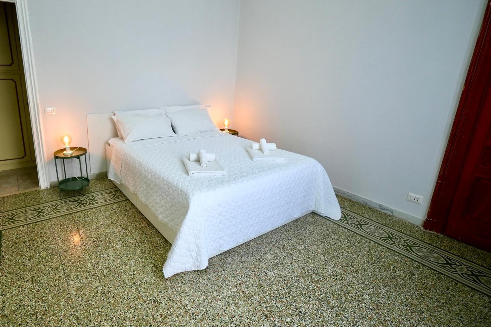 Naples 60- Historic Residence 나폴리 외부 사진