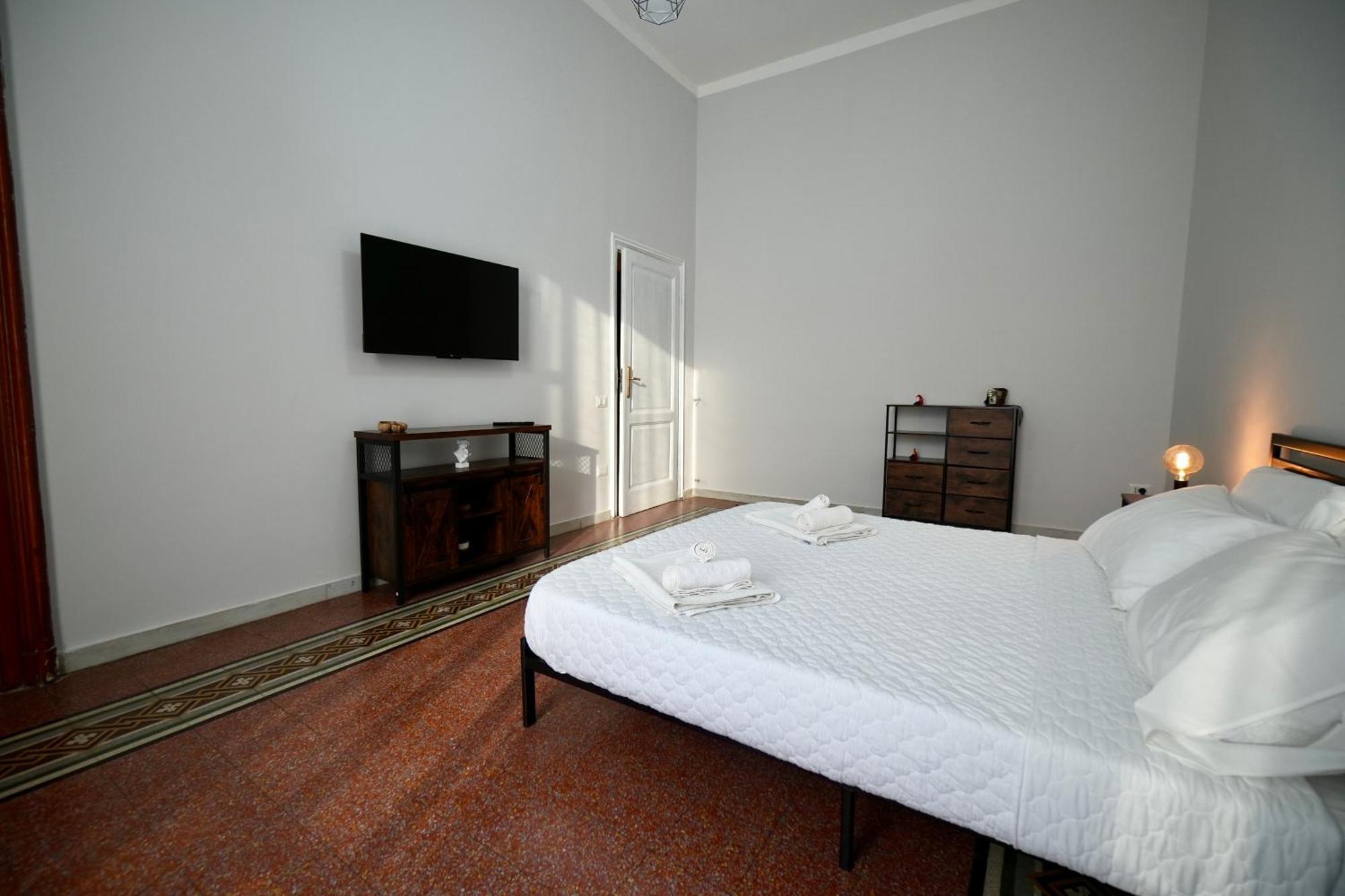 Naples 60- Historic Residence 나폴리 외부 사진